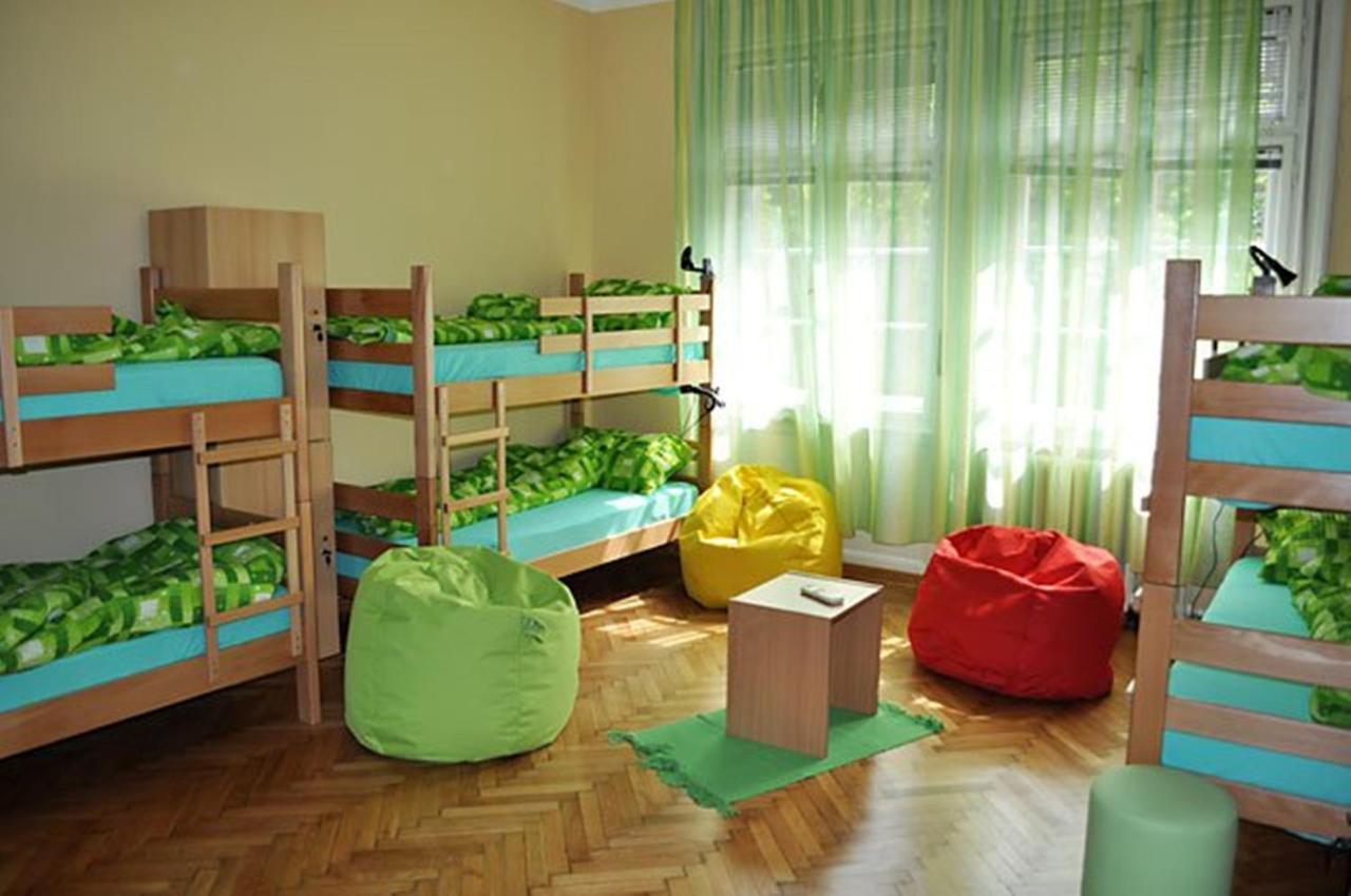 Habitat Hostel Белград Экстерьер фото